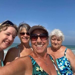 Meet your Posher, Phyllis